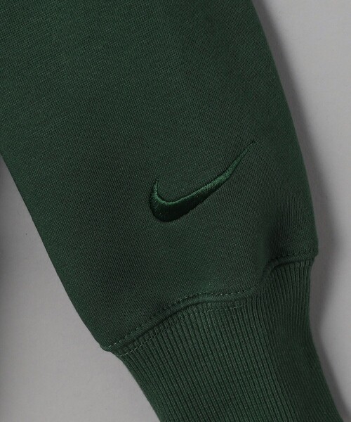 NIKE(ナイキ)の「NIKE/ナイキ フラッグプルオーバーフーディー/ナイキ スポーツウェア オーバーサイズド フリース パーカー(パーカー・レディース・ブラック/ホワイト/グリーン・MEDIUM)」の17枚目の写真