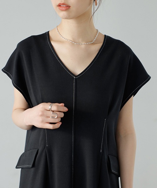 GeeRA(ジーラ)の「バイカラーステッチバックオープンワンピース(ワンピース・レディース・ブラック/ブルー/グレー・MEDIUM/LARGE)」の10枚目の写真