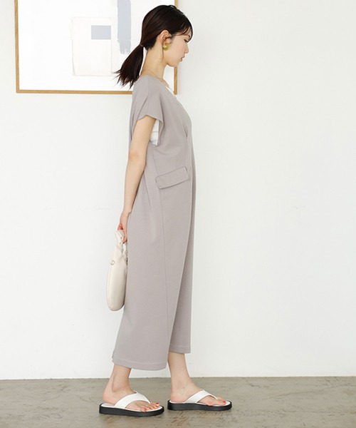 GeeRA(ジーラ)の「バイカラーステッチバックオープンワンピース(ワンピース・レディース・ブラック/ブルー/グレー・MEDIUM/LARGE)」の14枚目の写真