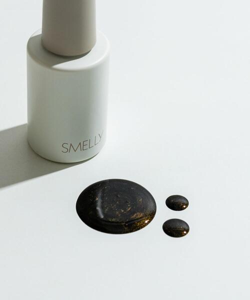 SMELLY（スメリー）の「peel off gel polish（その他ボディ・ヘアケア・レディース・ブロンズ/ホワイト系その他/グリーン系その他/ベージュ/イエロー/ラベンダー/ベージュ系その他/ブラック/ブラウン/クリア/ホワイト/シルバー/ダークブラウン/レッド系その他・-）」の4枚目の写真
