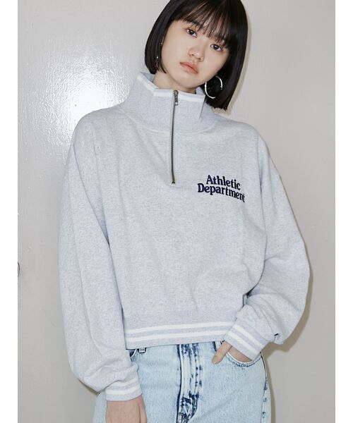 Russell Athletic（ラッセルアスレティック）の「【RUSSELL ATHLETIC×EMODA】ハーフジップショートプルオーバー（Tシャツ/カットソー・レディース・ホワイト/ブラック/グレー・FREE）」の3枚目の写真