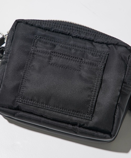 TOGA(トーガ)の「Belt bag TOGA × PORTER(ショルダーバッグ・メンズ・ブラック/グリーン・FREE)」の10枚目の写真
