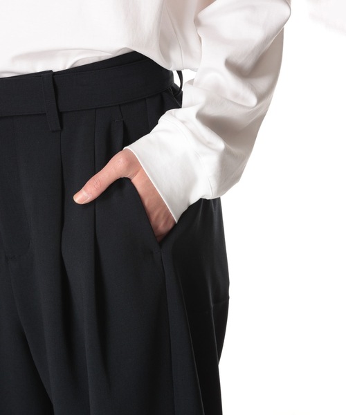 ATTACHMENT(アタッチメント)の「ストレッチ ダブルクロス ベルテッド テーパード フィットトラウザーズ / PE STRETCH DOUBLE CLOTH BELTED TAPERED FIT TROUSERS(スラックス・メンズ・ダークネイビー/ブラック/グレー・1/3/2)」の8枚目の写真