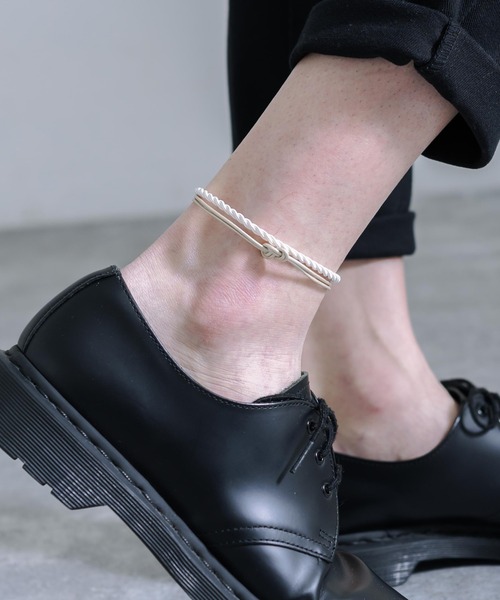 Rocky Monroe（ロッキーモンロー）の「合皮2重アンクレット（アンクレット・メンズ・ブラウン/グリーン/ホワイト/ブラック/ブルー/グレー・FREE）」の2枚目の写真