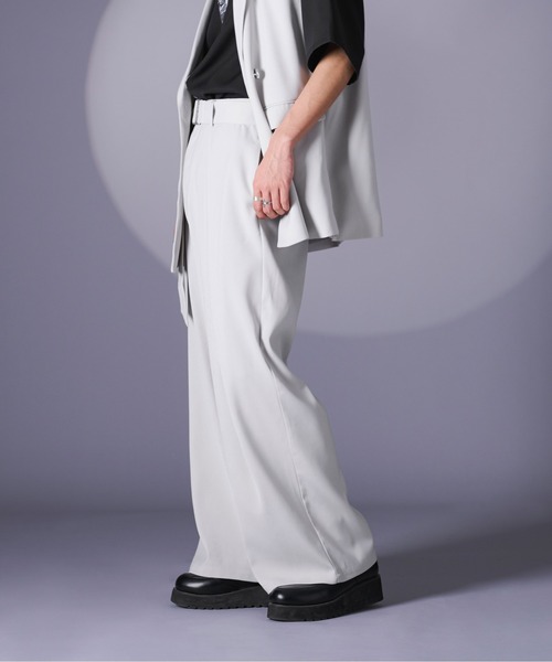 Ellno Loset(エルノロゼット)の「ベルトタックパンツ/セットアップ対応(その他パンツ・メンズ・アイボリー/ブラック/ネイビー・MEDIUM/LARGE/SMALL)」の16枚目の写真