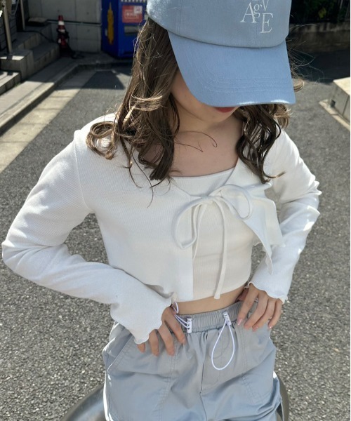 OLIVE des OLIVE（オリーブデオリーブ）の「キャミ×ボレロセット　1031060300（アンサンブル・レディース・ラベンダー/オフホワイト/ブラック・FREE）」の2枚目の写真