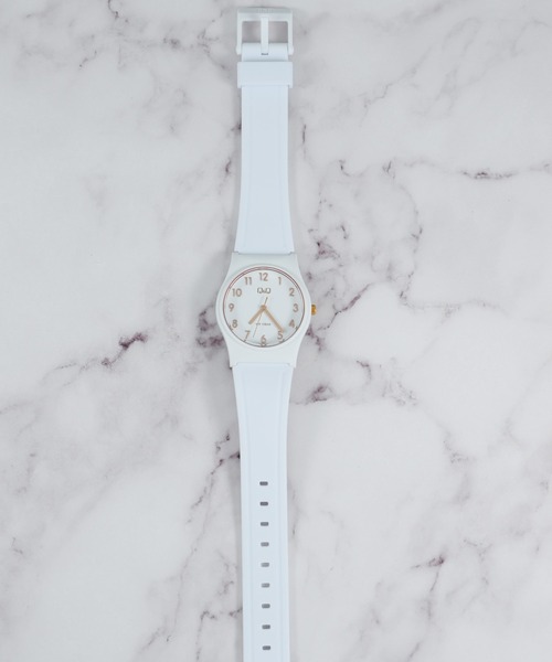 Q&Q（キューアンドキュー）の「《Q＆Q》シンプル　アナログウォッチ（アナログ腕時計・メンズ・ネイビー/ホワイト/ブラック/ワインレッド/ホワイト系その他/ブルー・FREE）」の3枚目の写真