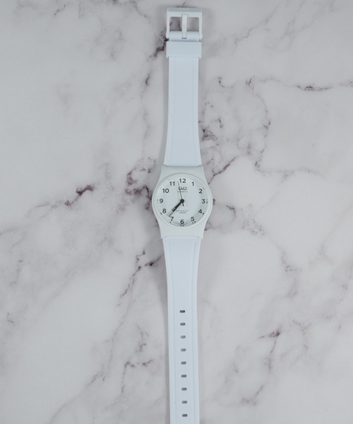 Q&Q（キューアンドキュー）の「《Q＆Q》シンプル　アナログウォッチ（アナログ腕時計・メンズ・ネイビー/ホワイト/ブラック/ワインレッド/ホワイト系その他/ブルー・FREE）」の2枚目の写真