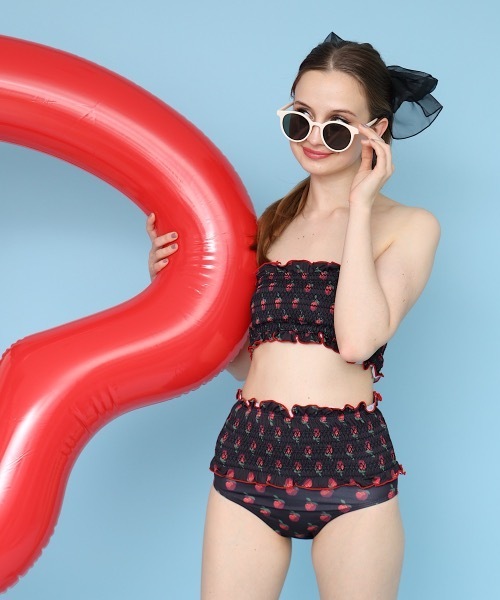 lilLilly（リルリリー）の「フルーツシャーリングビキニ（水着）」 - WEAR