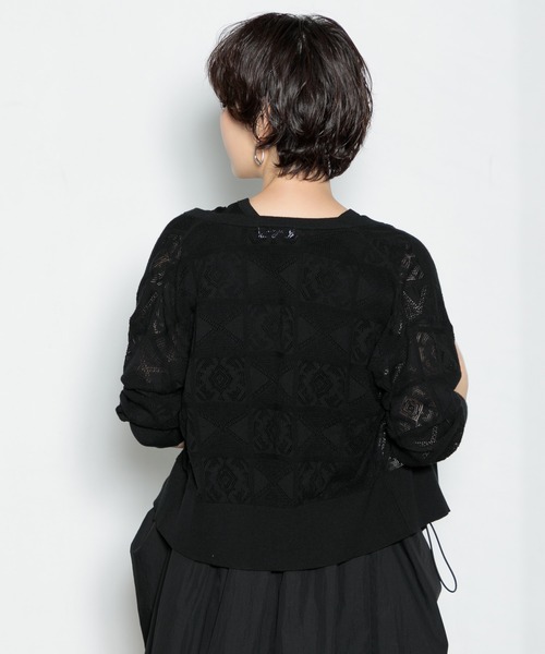 AMERICAN RAG CIE（アメリカンラグシー）の「透かし柄キーネックカーディガン（カーディガン/ボレロ・レディース・オフホワイト/グリーン/ブラック・FREE）」の9枚目の写真