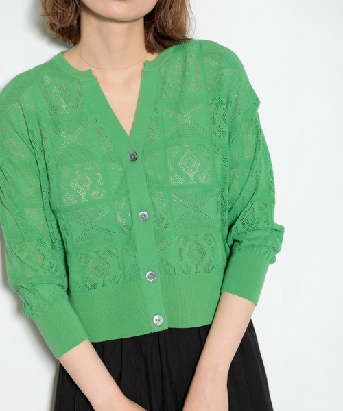AMERICAN RAG CIE（アメリカンラグシー）の「透かし柄キーネックカーディガン（カーディガン/ボレロ・レディース・オフホワイト/グリーン/ブラック・FREE）」の20枚目の写真
