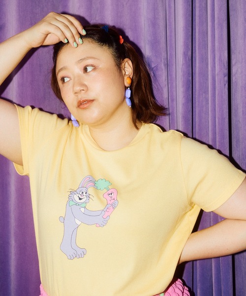 PUNYUS（プニュズ）の「Rabbit Tシャツ（Tシャツ/カットソー・レディース・グリーン/イエロー/ホワイト・2/3/1/4）」の4枚目の写真