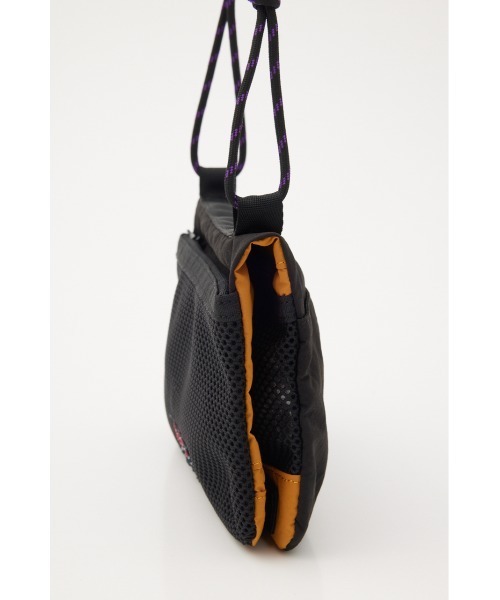 RODEO CROWNS WIDE BOWL（ロデオクラウンズワイドボウル）の「NYLON COLOR MULTI サコッシュ（ボディバッグ/ウエストポーチ・レディース・ブラック/ホワイト/オレンジ・FREE）」の4枚目の写真