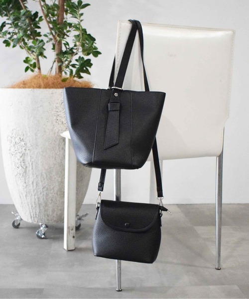 PICCIN（ピッチン）の「マルチウェイポシェット付きバッグ（ショルダーバッグ・レディース・ベージュ/ブラック・FREE）」の2枚目の写真