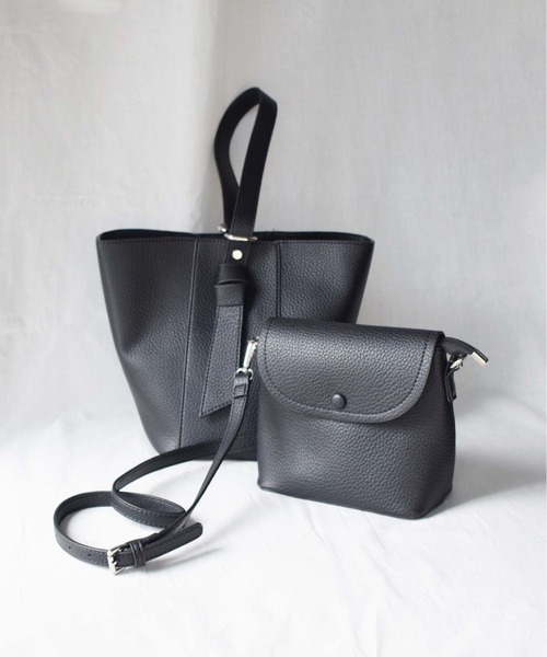 PICCIN（ピッチン）の「マルチウェイポシェット付きバッグ（ショルダーバッグ・レディース・ベージュ/ブラック・FREE）」の6枚目の写真