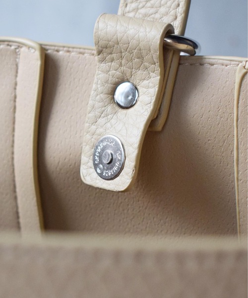 PICCIN（ピッチン）の「マルチウェイポシェット付きバッグ（ショルダーバッグ・レディース・ベージュ/ブラック・FREE）」の18枚目の写真