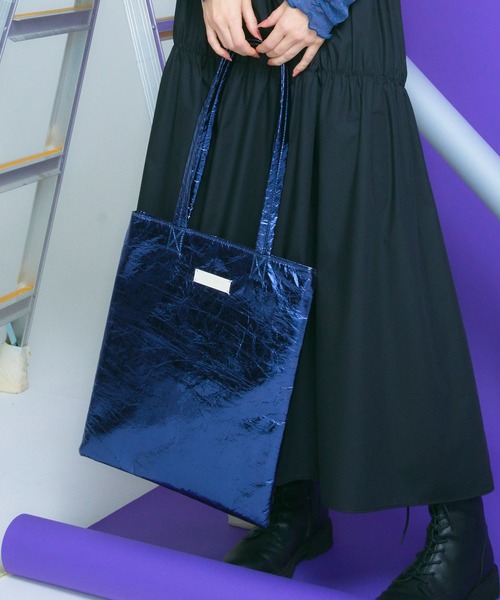 ELLEgirl(エルガール)の「メタリックトート【ELLEgirl/エル ガール】(トートバッグ・レディース・シャンパン/バイオレット/エメラルド・FREE)」の2枚目の写真