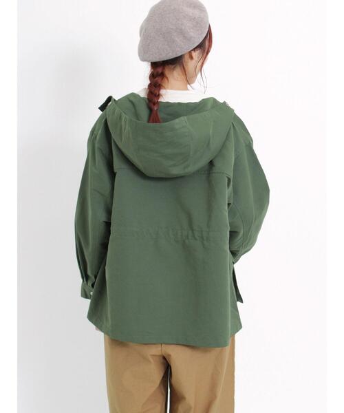 Samansa Mos2（サマンサ モスモス）の「ツイルマウンテンパーカー（ノーカラージャケット・レディース・ブルー/ダークブラウン/レッド/ベージュ/カーキ・F）」の12枚目の写真