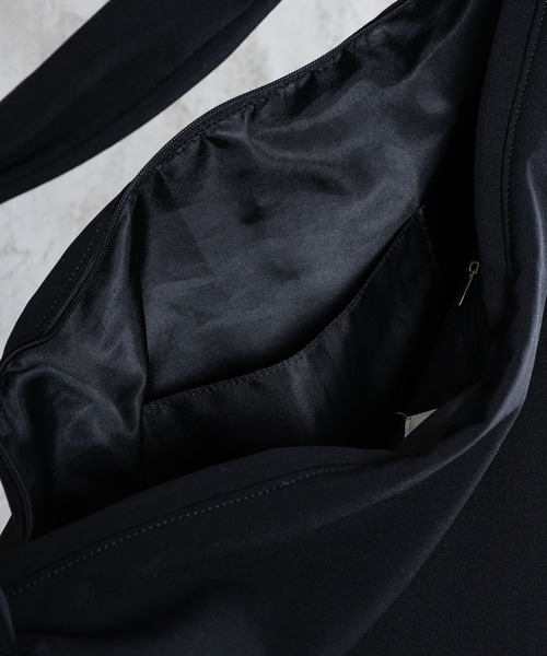 shiki tokyo（シキトウキョウ）の「Utility Pocket Shoulder Bag / ユーティリティポケットショルダーバッグ（ショルダーバッグ・メンズ・ブラック・FREE）」の21枚目の写真
