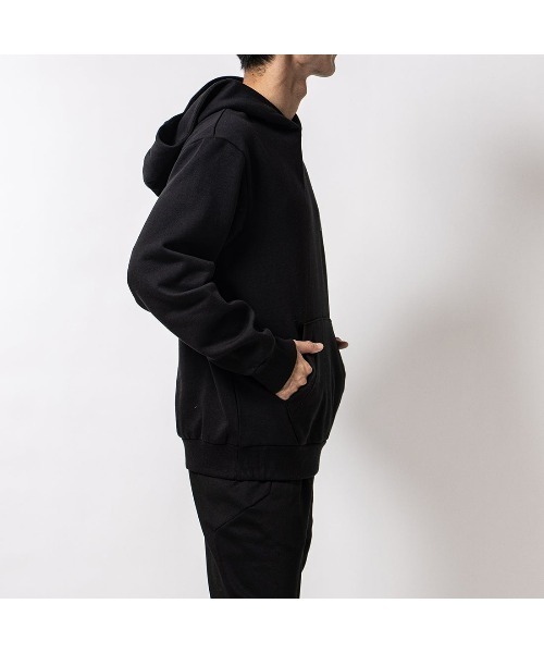 Reebok(リーボック)の「バスケットボール アート フーディー / BB ATR HOODIE(パーカー・メンズ・ブラック・LARGE/MEDIUM/SMALL/XX-LARGE/X-LARGE/X-SMALL)」の2枚目の写真