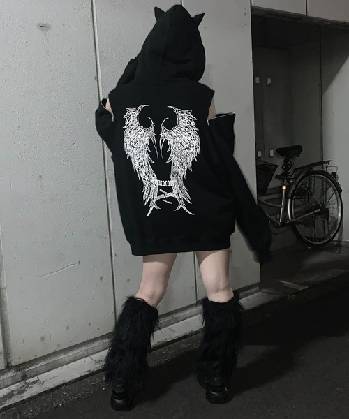 MAROCORE(マロコア)の「【MAROCORE】25SS ツノつき 堕天使 ダブルジップ ビッグシルエットパーカー(パーカー・メンズ・ブラック・FREE)」の3枚目の写真