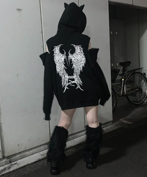 MAROCORE(マロコア)の「【MAROCORE】25SS ツノつき 堕天使 ダブルジップ ビッグシルエットパーカー(パーカー・メンズ・ブラック・FREE)」の4枚目の写真