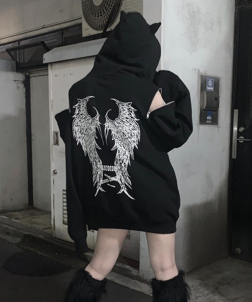 MAROCORE(マロコア)の「【MAROCORE】25SS ツノつき 堕天使 ダブルジップ ビッグシルエットパーカー(パーカー・メンズ・ブラック・FREE)」の11枚目の写真