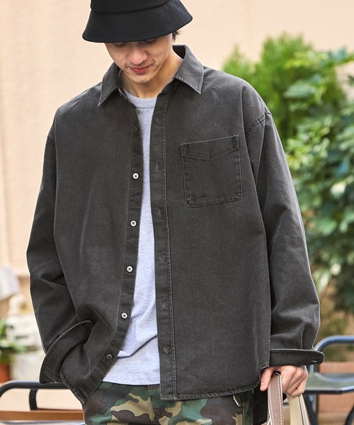 HECT（ヘクト）の「【HECT】Big Regular collar Logo L/S Denim Shirt / ビッグシルエットレギュラーカラーデニムシャツ（シャツ/ブラウス・メンズ・ダークインディゴブルー/グレー/インディゴブルー/ブラック・L/M/S）」の3枚目の写真