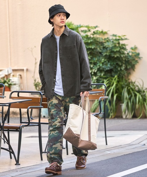 HECT（ヘクト）の「【HECT】Big Regular collar Logo L/S Denim Shirt / ビッグシルエットレギュラーカラーデニムシャツ（シャツ/ブラウス・メンズ・ダークインディゴブルー/グレー/インディゴブルー/ブラック・L/M/S）」の15枚目の写真