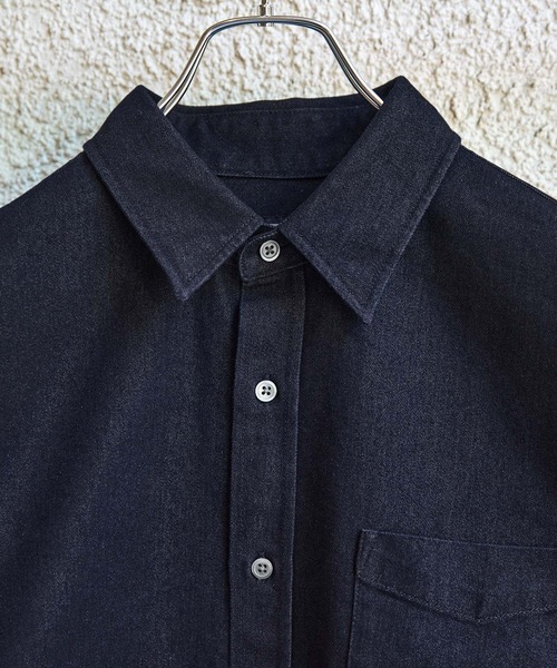 HECT（ヘクト）の「【HECT】Big Regular collar Logo L/S Denim Shirt / ビッグシルエットレギュラーカラーデニムシャツ（シャツ/ブラウス・メンズ・ダークインディゴブルー/グレー/インディゴブルー/ブラック・L/M/S）」の6枚目の写真