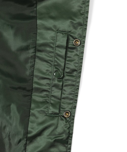 thisisneverthat（ディスイズネバーザット）の「Satin Jacket（ブルゾン・メンズ・オリーブ/ネイビー・S/M/L/XL）」の4枚目の写真