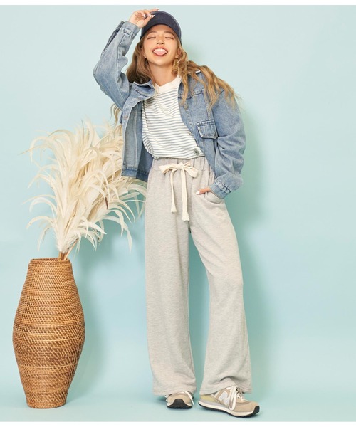 anap mimpi（アナップミンピ）の「フリンジベルト 裏毛 スウェット リラックス ワイド パンツ（スウェットパンツ・レディース・ダークグレー/ベージュ/グレー・FREE）」の6枚目の写真