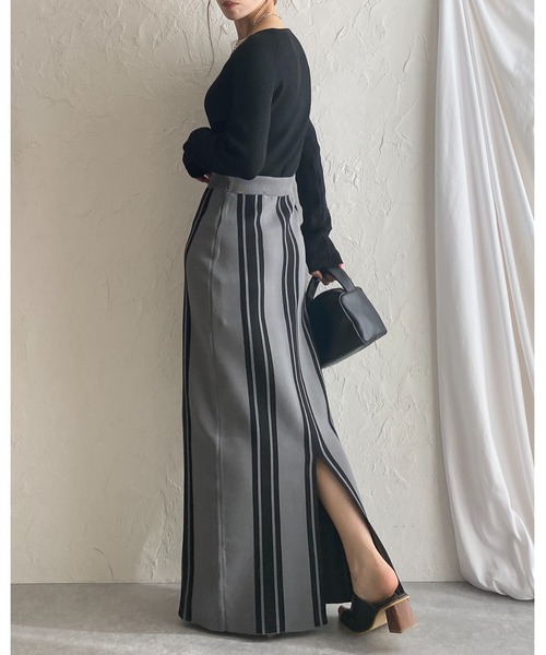 She's Closet（シーズクローゼット）の「前後2WAYストライプスリット入りハイウエストニットタイトロングスカート（スカート・レディース・ベージュ/チャコール/ブラック・FREE）」の7枚目の写真