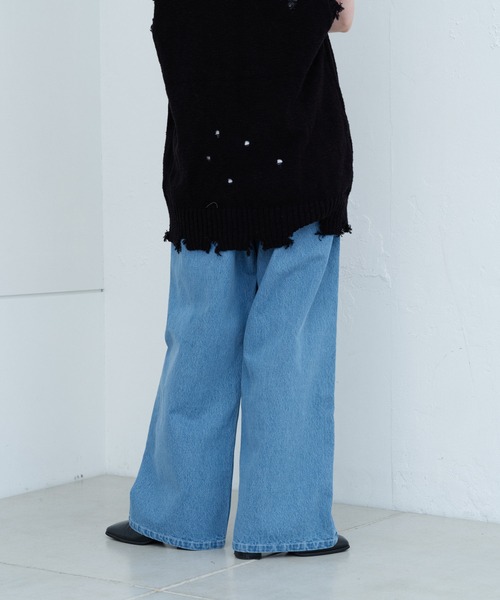 WHIMSIC（ウィムジック）の「【UNISEX】タックワイドデニムパンツ（デニムパンツ・メンズ・チャコールグレー/ブルー・2/1）」の15枚目の写真