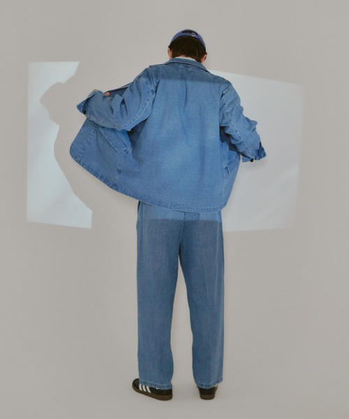 WHIMSIC（ウィムジック）の「【UNISEX】タックワイドデニムパンツ（デニムパンツ・メンズ・チャコールグレー/ブルー・2/1）」の12枚目の写真