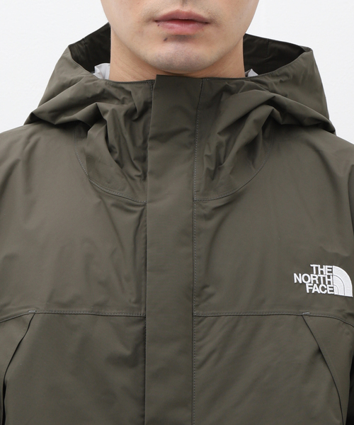 THE NORTH FACE（ザノースフェイス）の「《WEB限定》【THE NORTH FACE / ザ ノースフェイス】Dot Shot Jacket（マウンテンパーカー・メンズ・カーキ/ブラック・MEDIUM/LARGE/X-LARGE）」の22枚目の写真