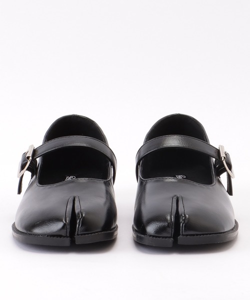 〈美品〉VAGABOND【25】スクエアトゥ フラット ストラップ ミュール 黒 美品〉VAGABOND【25】スクエアトゥ フラット ストラップ ミュール 黒