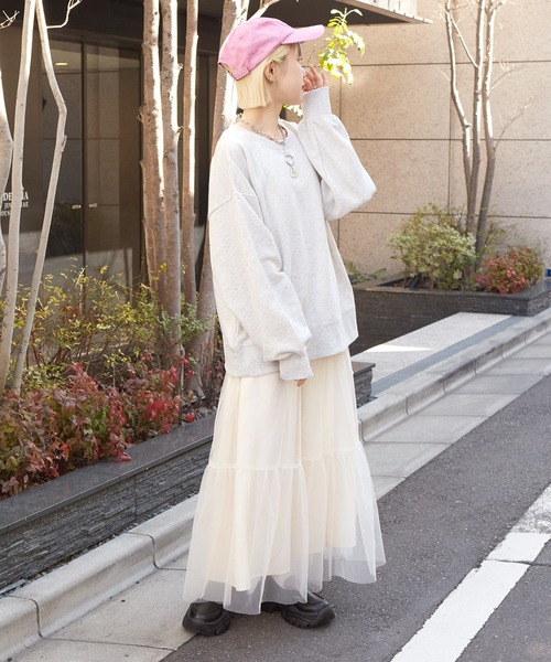 w closet（ダブルクローゼット）の「ラインストーントレーナー