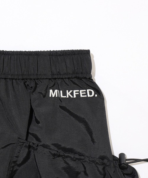 MILKFED.（ミルクフェド）の「DRAWSTRING MINI SKIRT（スカート・レディース・オリーブ/ブラック/パープル・ONE SIZE）」の7枚目の写真