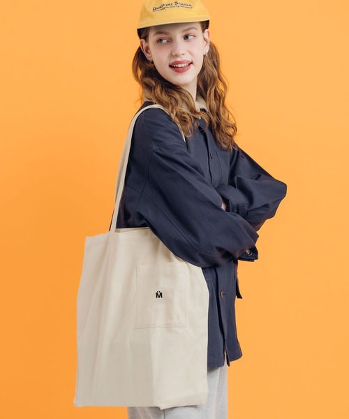 MUHET（ミュエータ）の「ポケット付きトートバッグ（トートバッグ・レディース・ライトグリーン/ブルー/アイボリー/ブラック・FREE）」の9枚目の写真