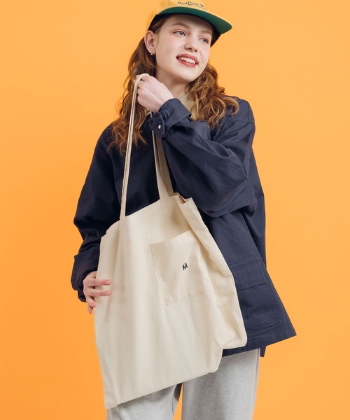 MUHET（ミュエータ）の「ポケット付きトートバッグ（トートバッグ・レディース・ライトグリーン/ブルー/アイボリー/ブラック・FREE）」の10枚目の写真