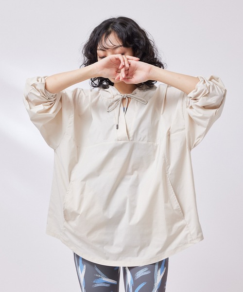 NERGY(ナージー)の「【水陸両用&吸水速乾&UV】ラッシュガードフーディ(パーカー・レディース・ブラック/キナリ/グリーン系その他3・FREE)」の13枚目の写真