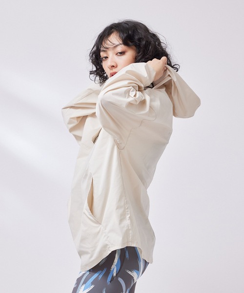 NERGY(ナージー)の「【水陸両用&吸水速乾&UV】ラッシュガードフーディ(パーカー・レディース・ブラック/キナリ/グリーン系その他3・FREE)」の10枚目の写真