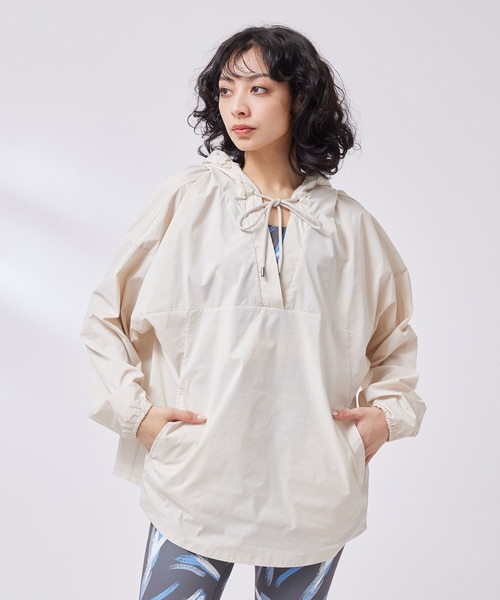 NERGY(ナージー)の「【水陸両用&吸水速乾&UV】ラッシュガードフーディ(パーカー・レディース・ブラック/キナリ/グリーン系その他3・FREE)」の7枚目の写真