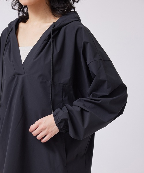 NERGY(ナージー)の「【水陸両用&吸水速乾&UV】ラッシュガードフーディ(パーカー・レディース・ブラック/キナリ/グリーン系その他3・FREE)」の17枚目の写真