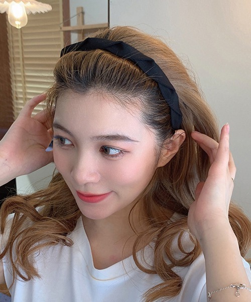 Miniministore（ミニミニストア）の「カチューシャ ツイスト ヘアアクセサリー（カチューシャ・レディース・ベージュ/ブラウン/ダークブラウン/ブラック/オレンジ・FREE）」の2枚目の写真