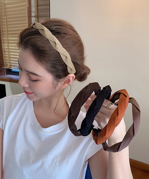 Miniministore（ミニミニストア）の「カチューシャ ツイスト ヘアアクセサリー（カチューシャ・レディース・ベージュ/ブラウン/ダークブラウン/ブラック/オレンジ・FREE）」の14枚目の写真