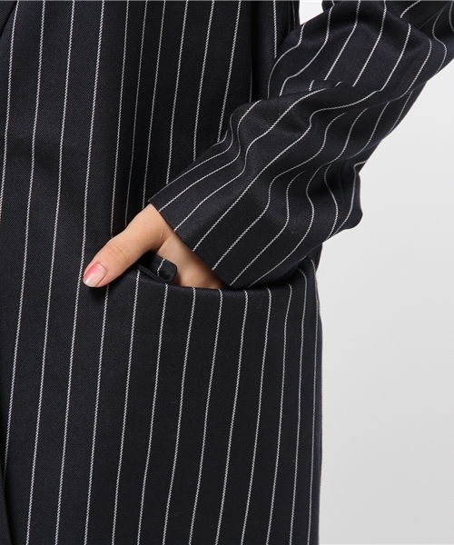 one after another NICE CLAUP（ワンアフターアナザーナイスクラップ）の「【ナイスクラップ】ストライプチェスターコート（チェスターコート・レディース・ネイビー/グレー・FREE）」の9枚目の写真