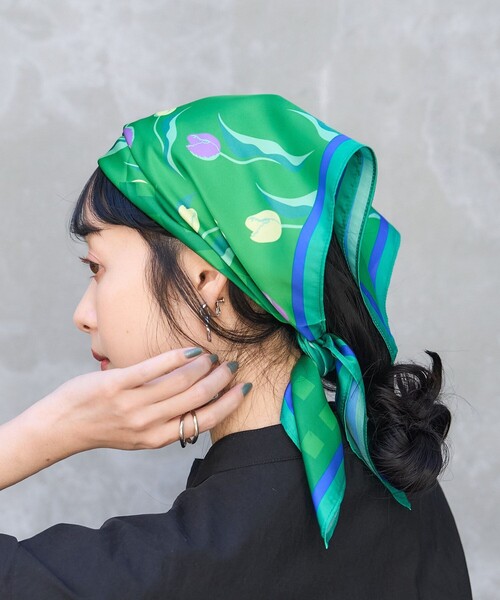 FREAK'S STORE（フリークスストア）の「Casselini/キャセリーニ ヴィンテージライクチューリップスカーフ（バンダナ/スカーフ・レディース・ブラウン/レッド/グリーン・ONE SIZE）」の3枚目の写真