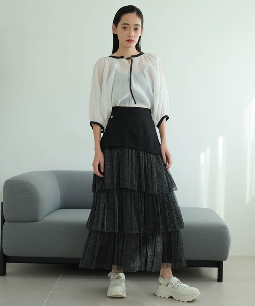 LADYMADE(レディメイド)の「バイカラーボリュームシアーブラウス(シャツ/ブラウス・レディース・ホワイト/ブラック・FREE)」の8枚目の写真